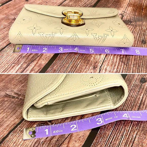 Louis Vuitton Mahina Amelia wallet - Picture 8 of 16